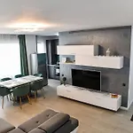 Apartment Cherr