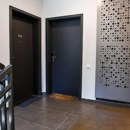 Cherr Apartment *